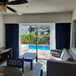 BlueBay Grand Esmeralda 6